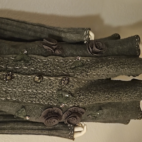 VTG FORLA PARIS 1990s Wool Fur Trim Rosette Longline Sweater Cardigan - Picture 6 of 14